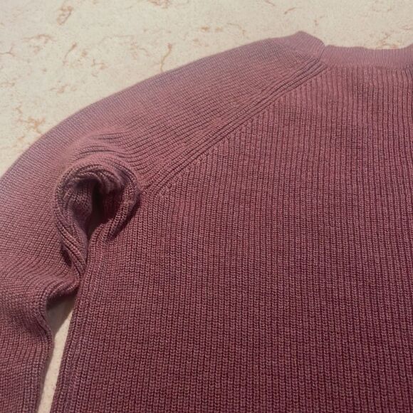 American Eagle Outfitters crewneck sweater mauve color SZ Xsmall - Picture 11 of 12